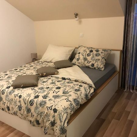 Apartman Mig Солин Екстериор снимка