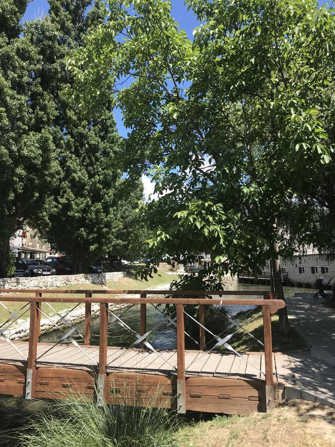 Apartman Mig Солин Екстериор снимка