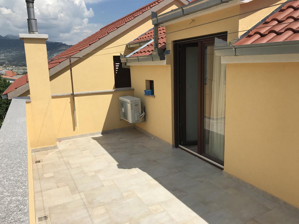 Apartman Mig Солин Екстериор снимка