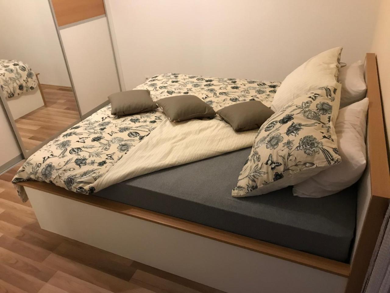 Apartman Mig Солин Екстериор снимка